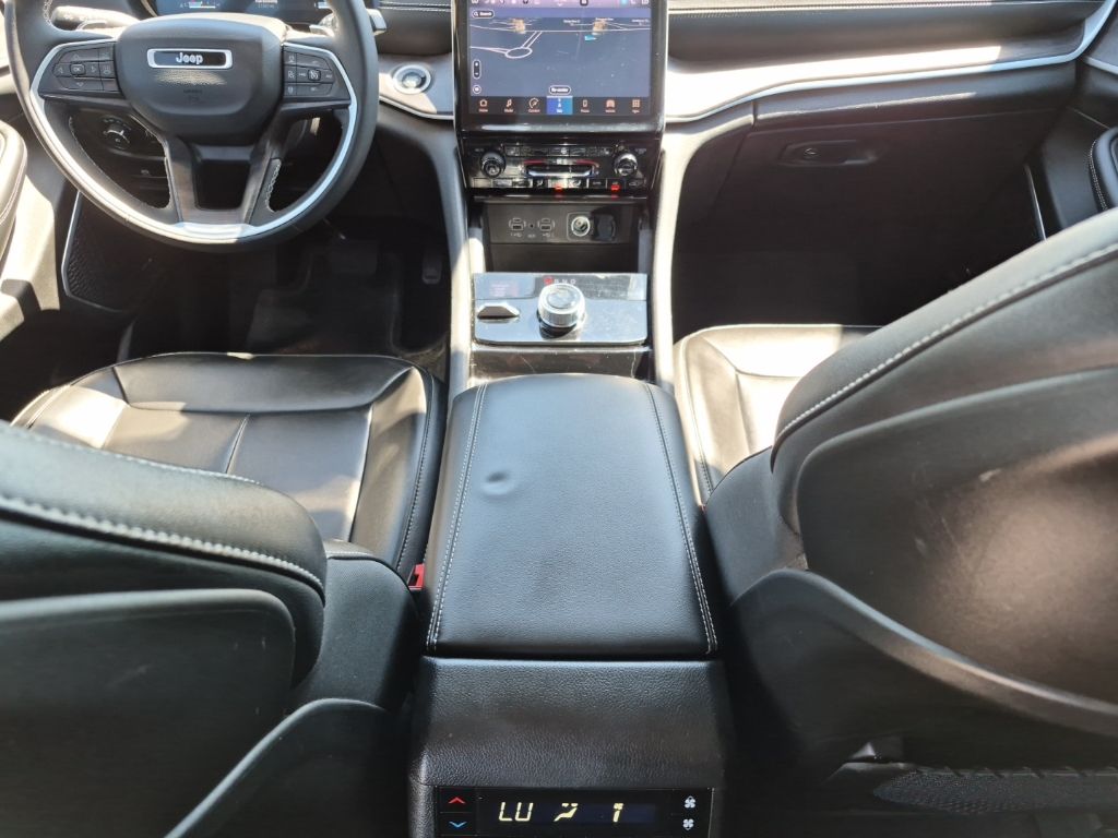 Used Car 2023 Jeep Grand Cherokee L  Limited For Sale Under $30,000 In Austin, Texas