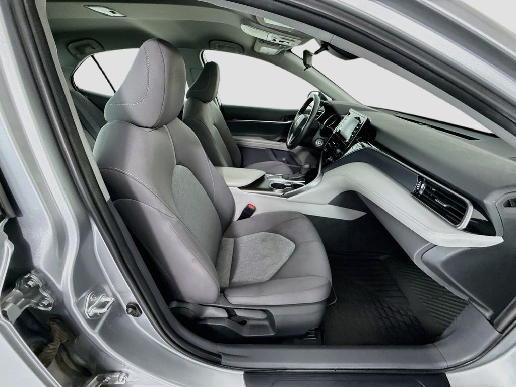 Thumbnail: 2023 Toyota Camry - 20
