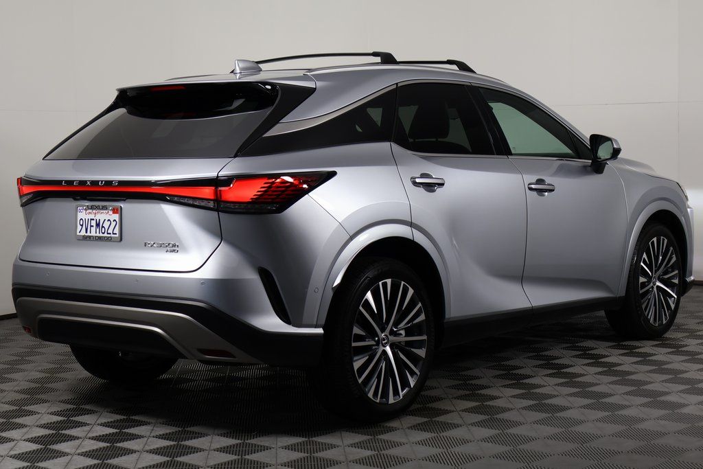 Thumbnail: 2025 Lexus RX - 4
