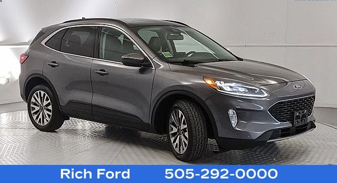 2022 Ford Escape Titanium AWD