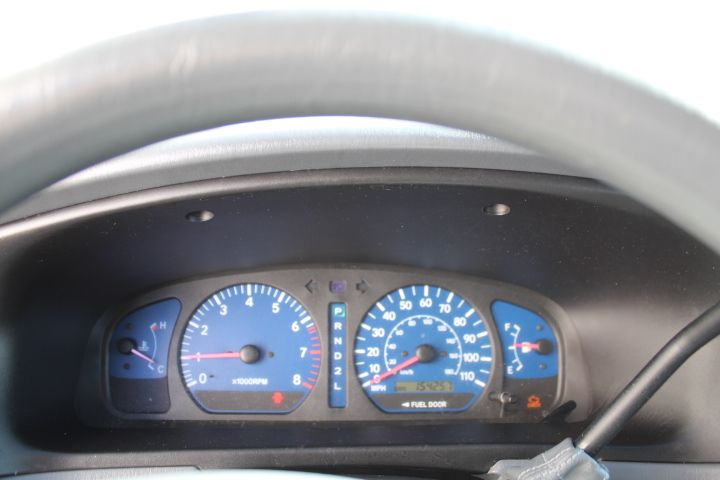 Used Car 2002 Toyota Sienna  For Sale Under $10,000 In Georgetown, Texas