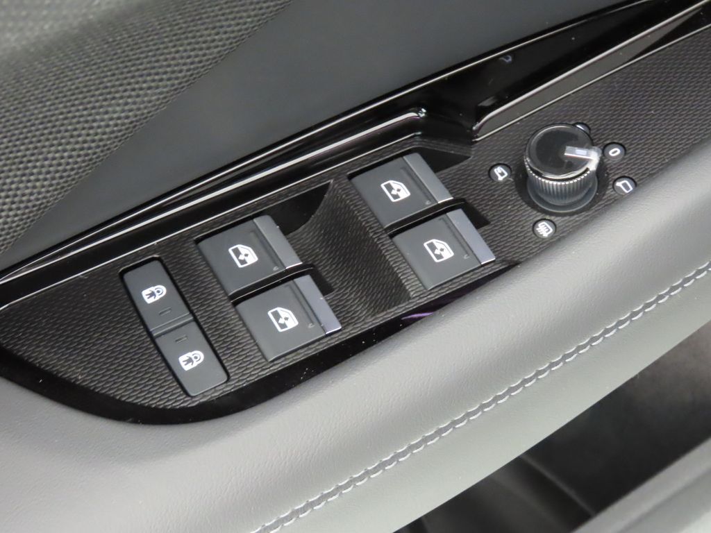 Thumbnail: 2026 Audi Q3 - 31