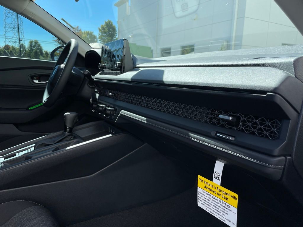 2025 Honda Accord SE 31