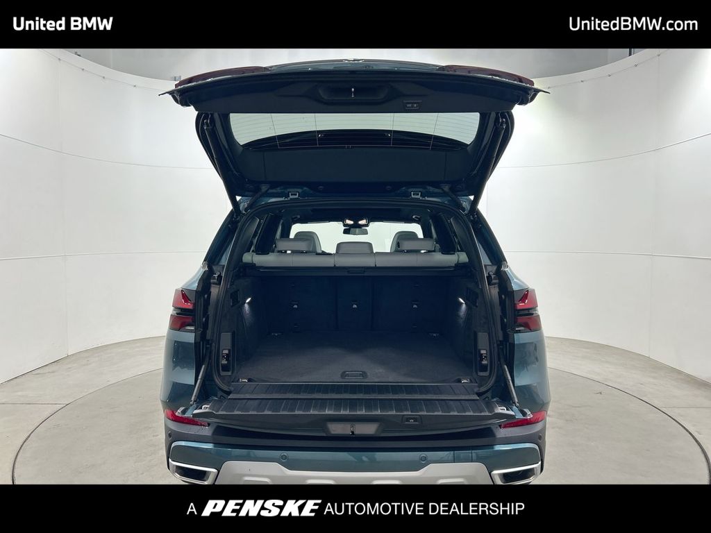 Thumbnail: 2026 BMW X5 - 22