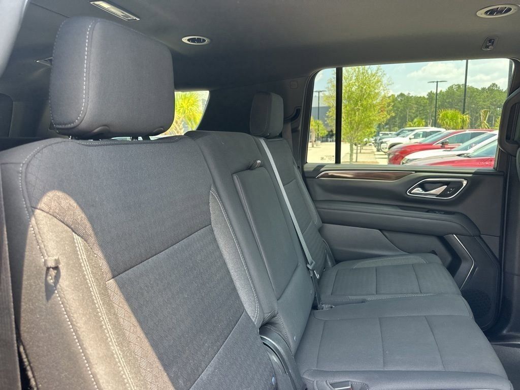 2022 Onyx Black GMC Yukon XL SLE 4X4 SUV