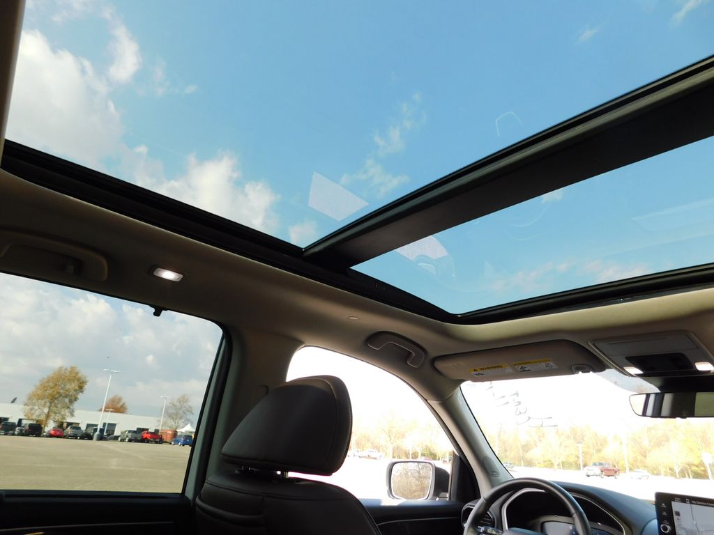 Thumbnail: 2023 Honda Pilot - 6