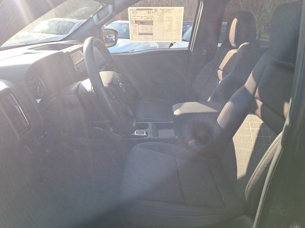 2026 Nissan Frontier SV - 9