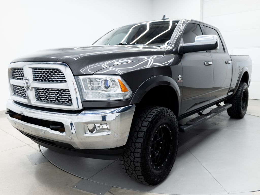2018 Granite Crystal Metallic Clearcoat Ram 2500 Laramie 4X4 Truck