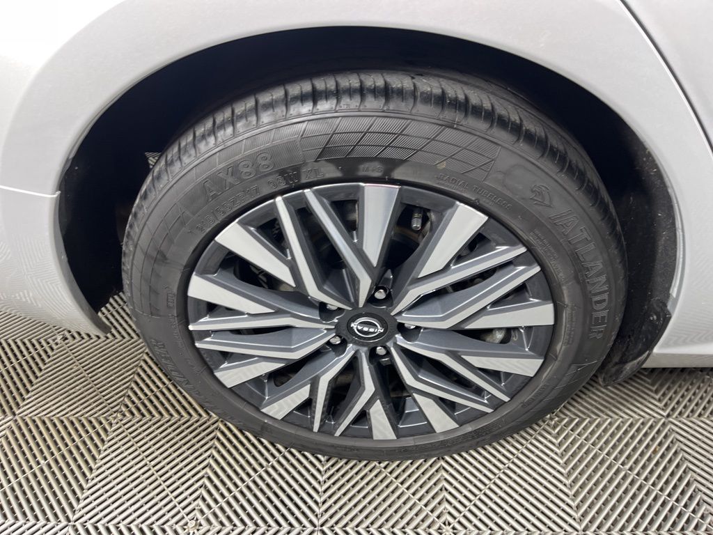 Thumbnail: 2024 Nissan Altima - 11