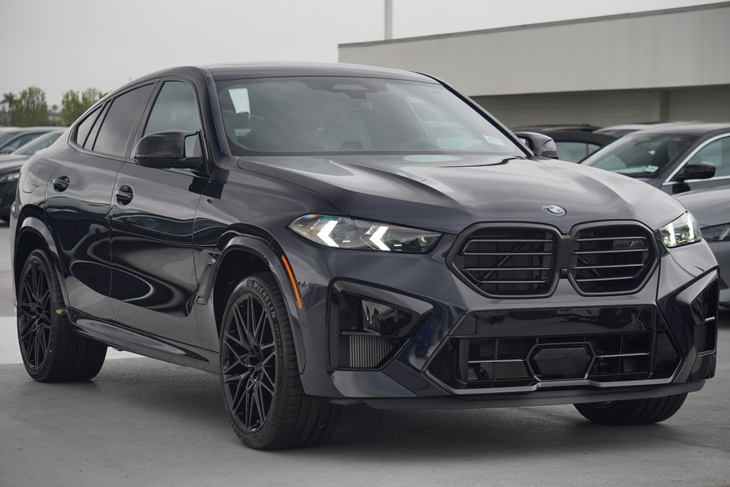 2025 BMW X6 M 3