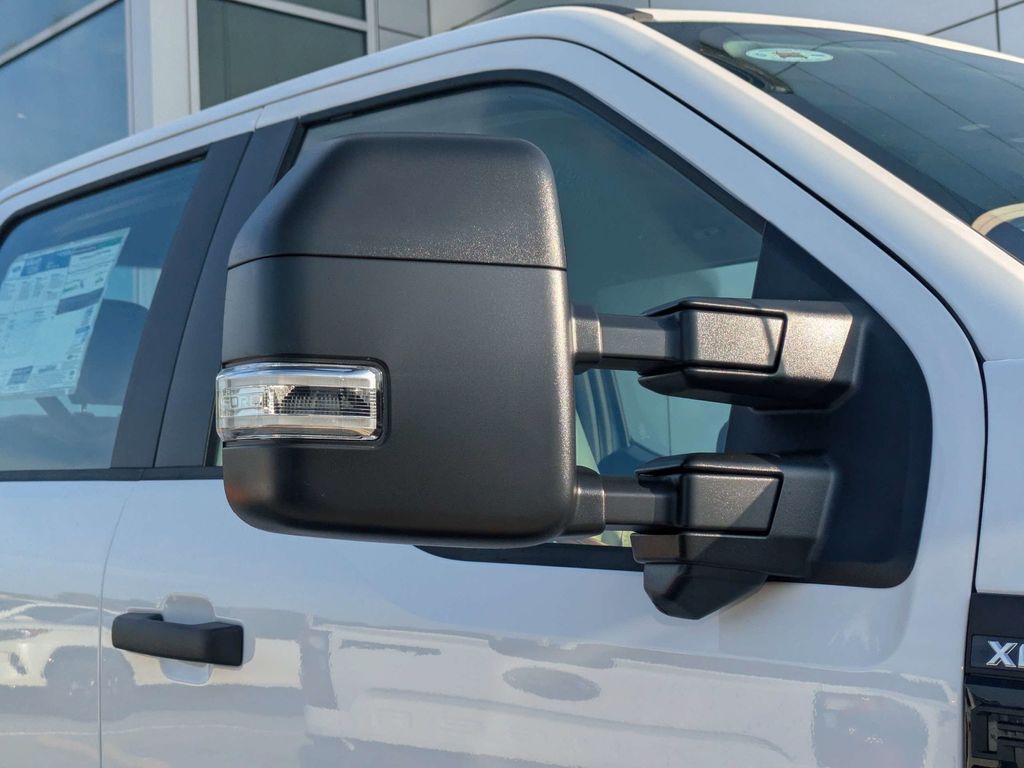 2027 Ford F-250 Super Duty XL
