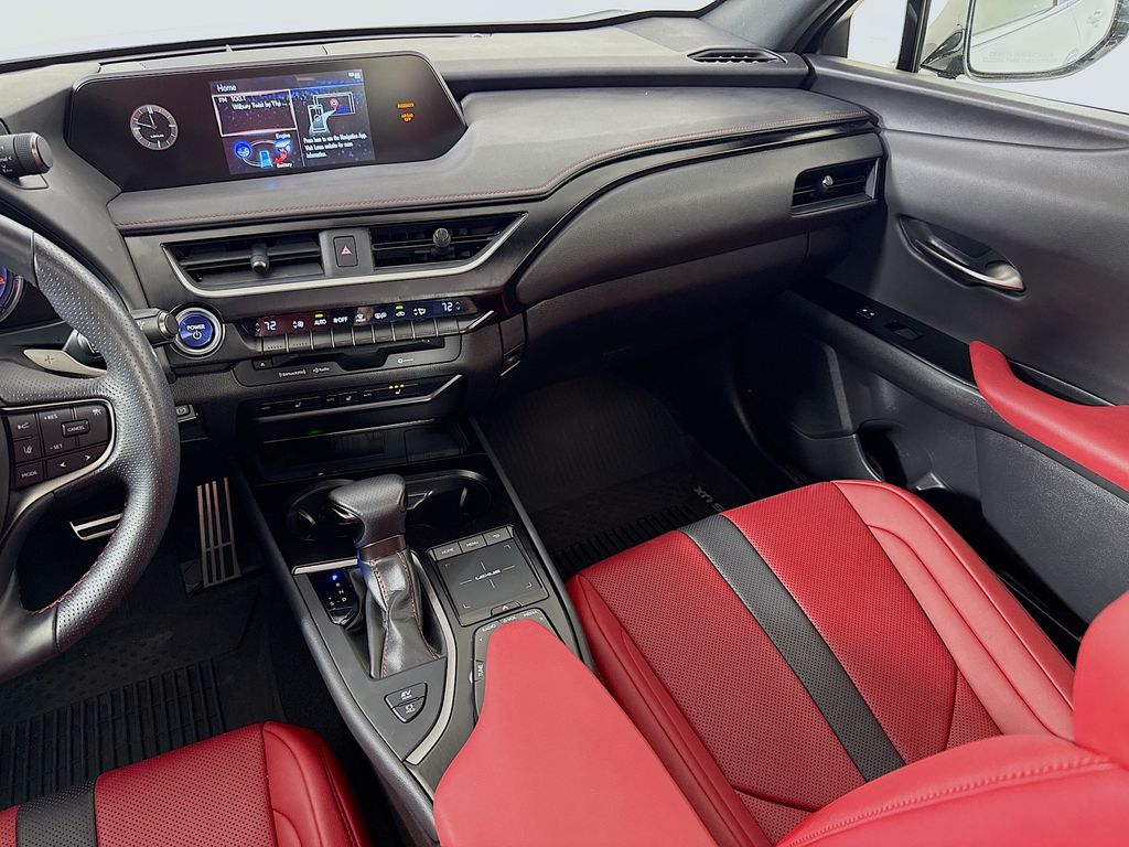 Thumbnail: 2022 Lexus UX - 23