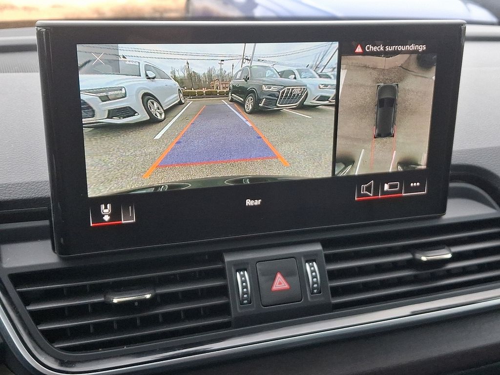 Thumbnail: 2022 Audi Q5 - 19