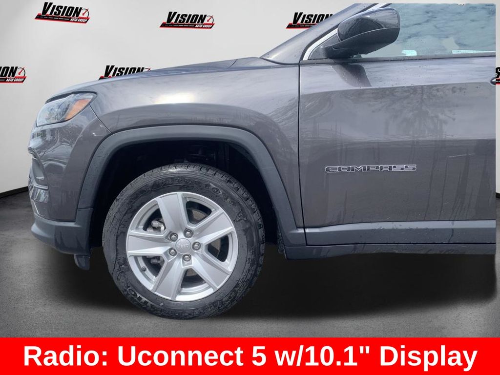 View vehicle photo 7
