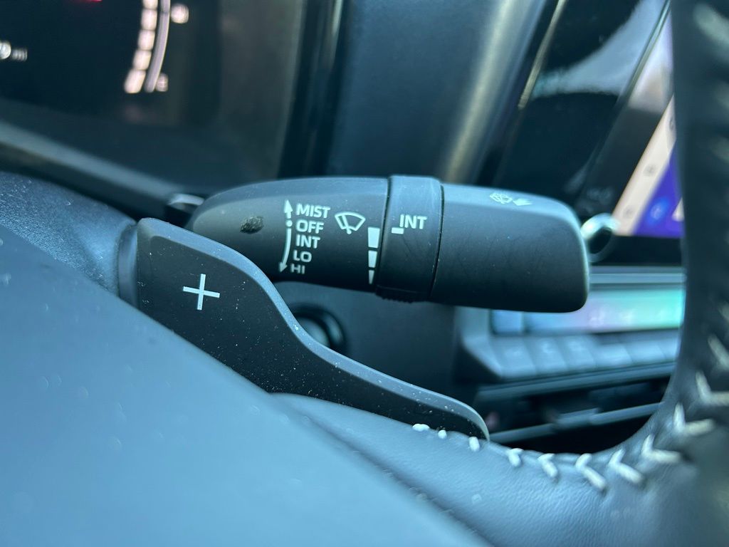 Thumbnail: 2025 Toyota Camry - 21