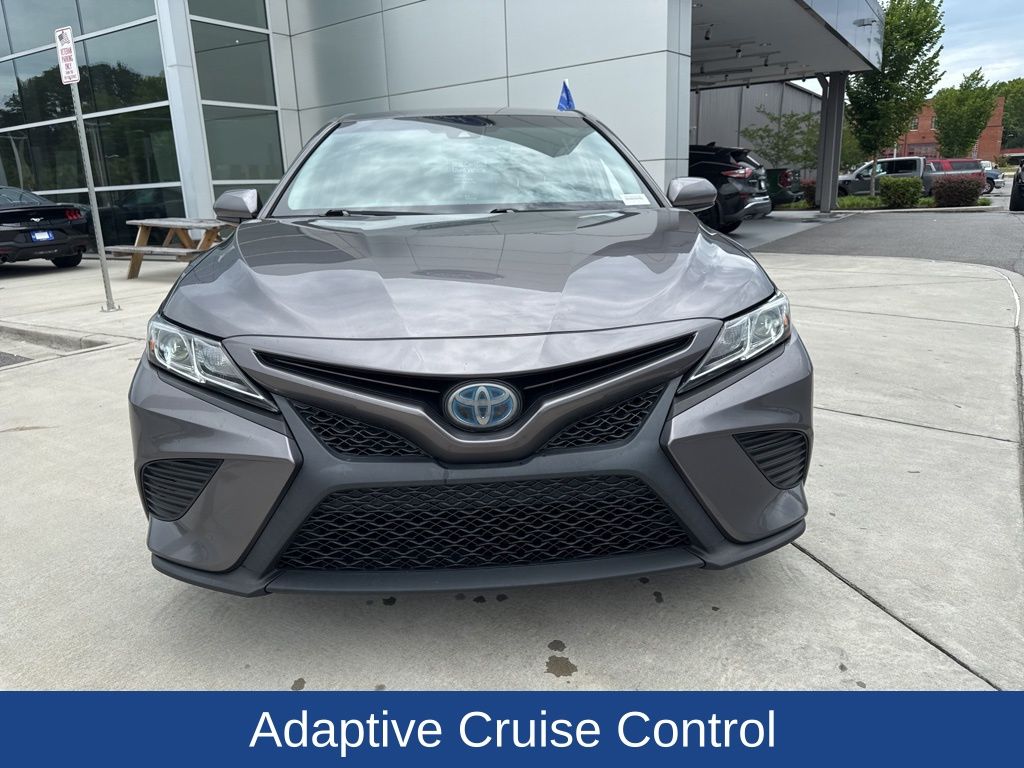 2018 Toyota Camry Hybrid SE