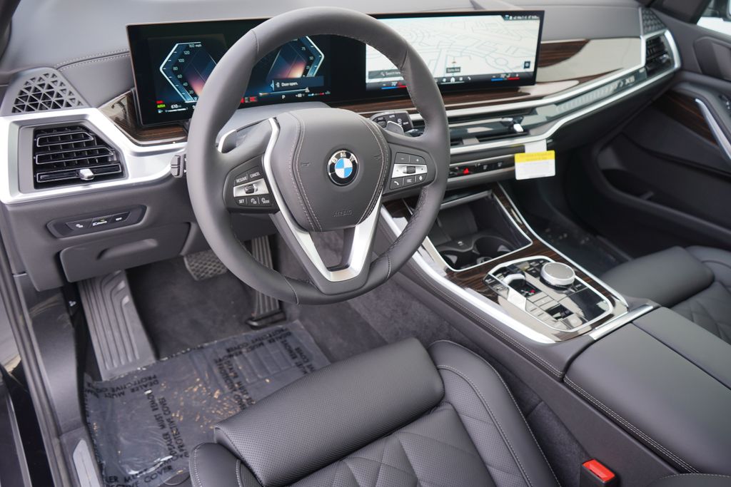 2025 BMW X5 sDrive40i 12