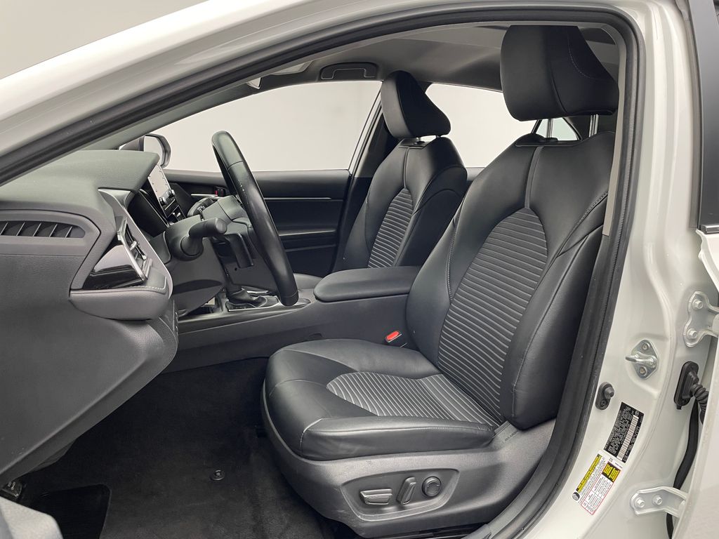 2023 Toyota Camry SE 13