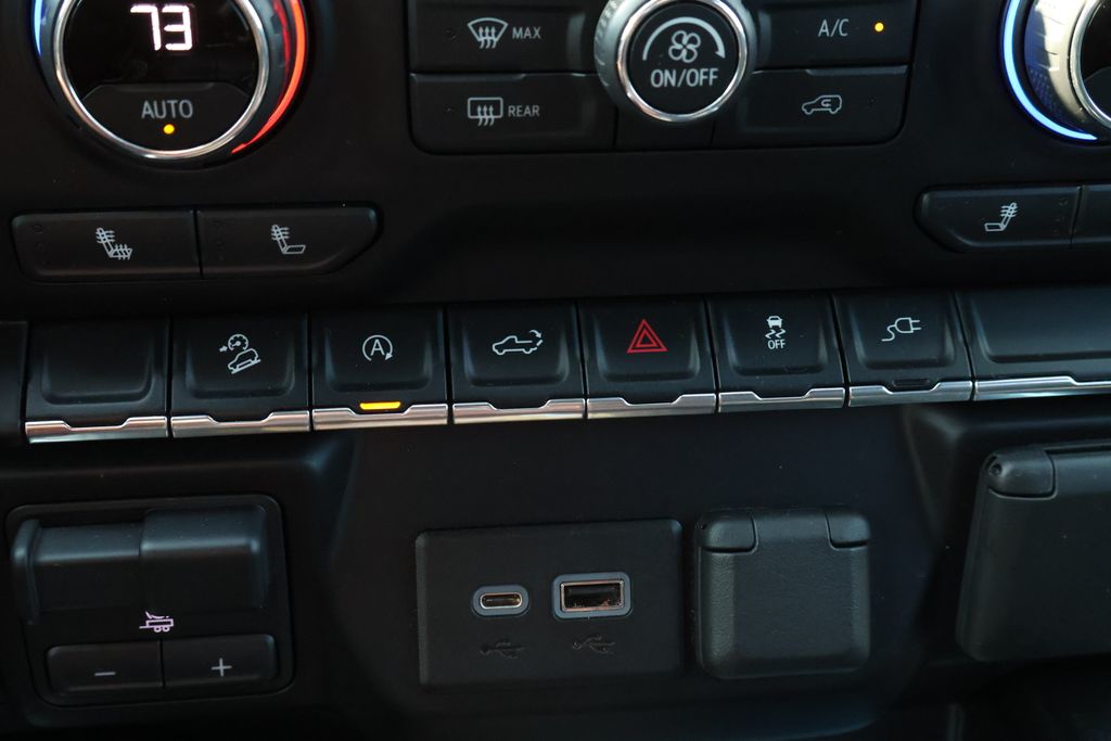 Thumbnail: 2021 Chevrolet Silverado 1500 - 27