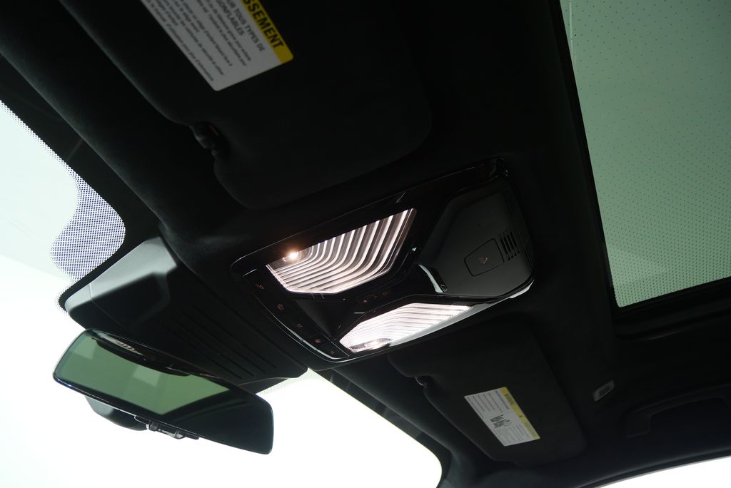 Thumbnail: 2025 BMW X7 - 26