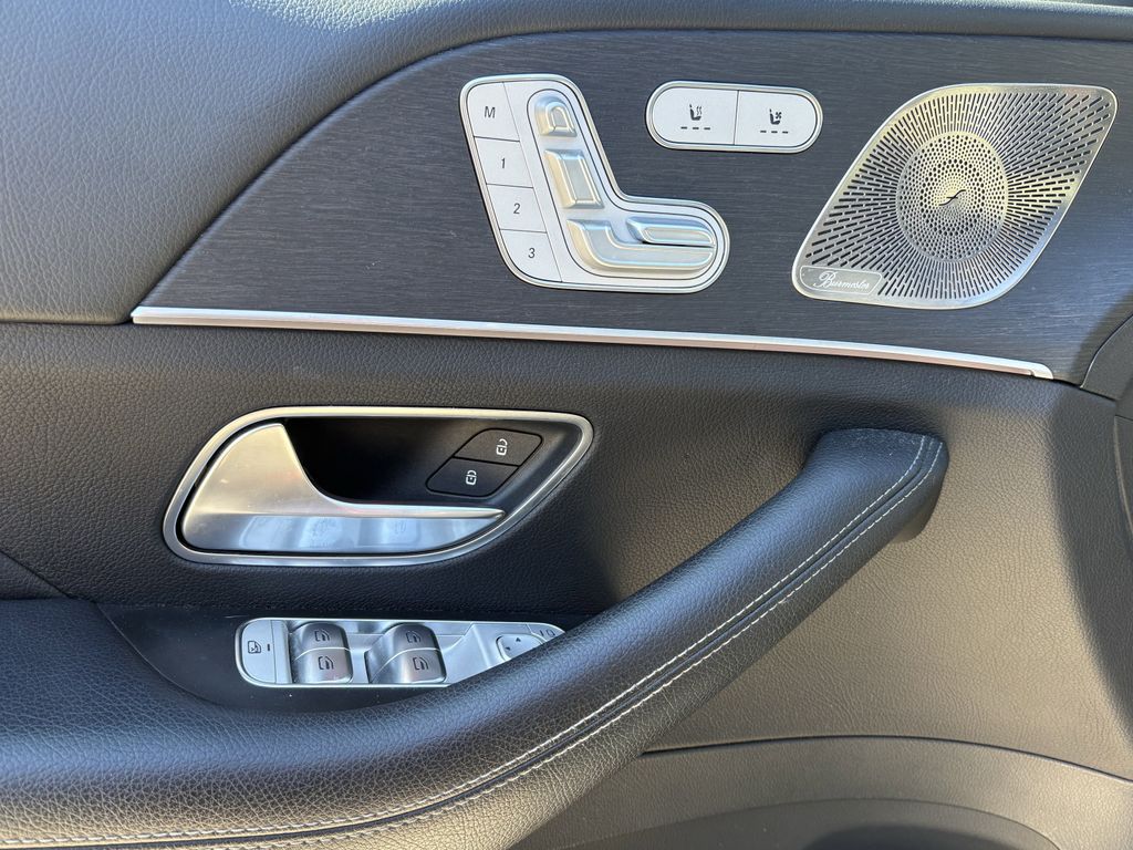 Used 2022 Obsidian Black Metallic Mercedes-Benz GLE 350 image 11