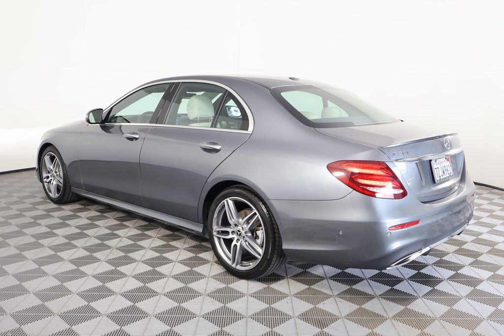 Thumbnail: 2017 Mercedes-Benz E-Class - 6