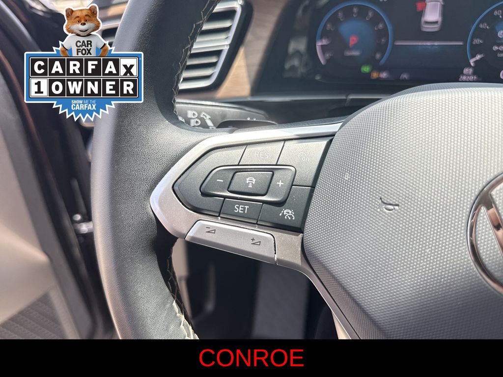 2024 Volkswagen Atlas 2.0T SE w/Technology Black at Cook Ford