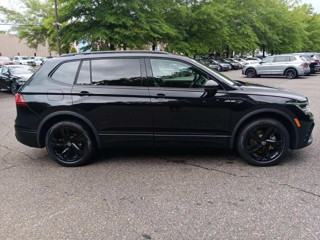 2024 Volkswagen Tiguan 2.0T SE R-Line Black 6