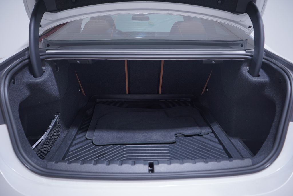 Thumbnail: 2026 BMW 4 Series - 22