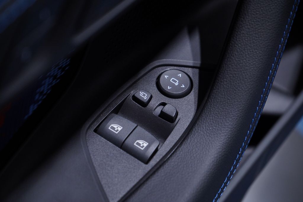 Thumbnail: 2026 BMW M2 - 16