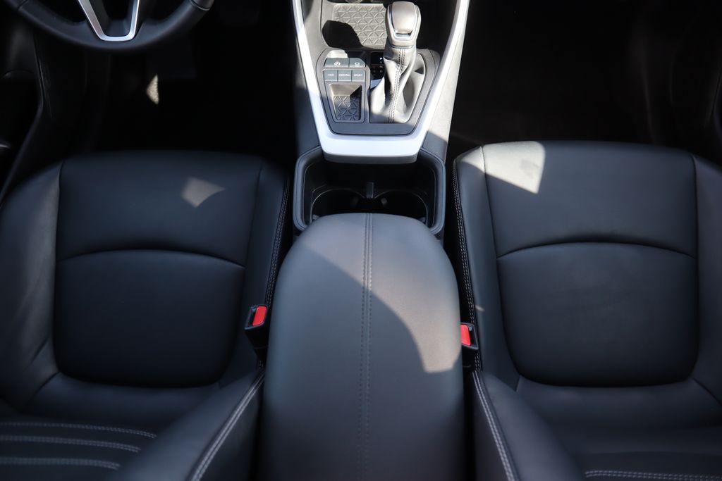 Thumbnail: 2024 Toyota RAV4 - 16