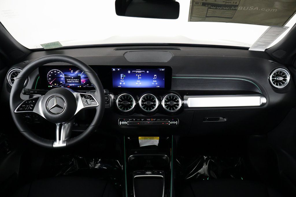 Thumbnail: 2026 Mercedes-Benz GLB - 4