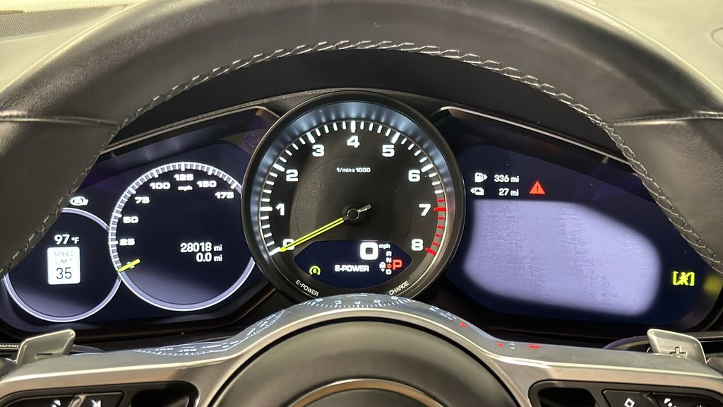 2022 Porsche   17