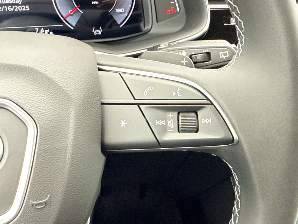 Thumbnail: 2026 Audi Q8 - 13