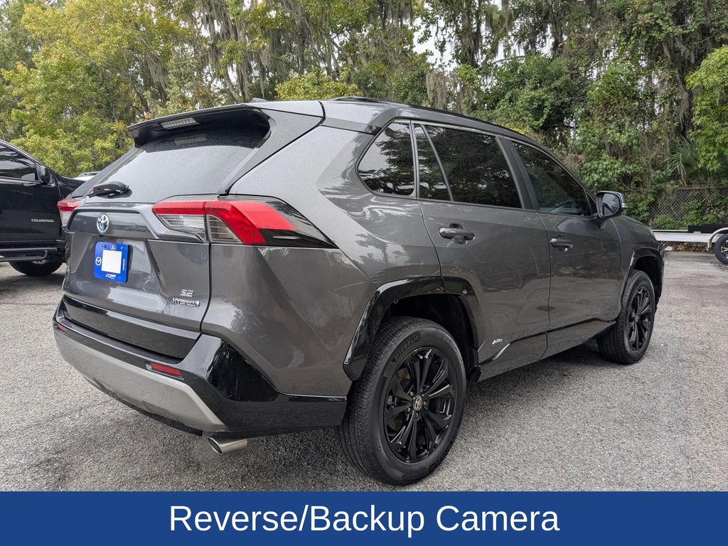 2023 Toyota RAV4 Hybrid SE