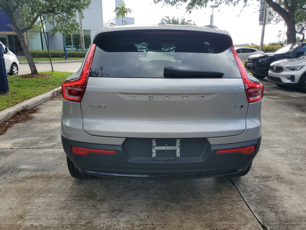 used 2024 Volvo XC40 car, priced at $27,899