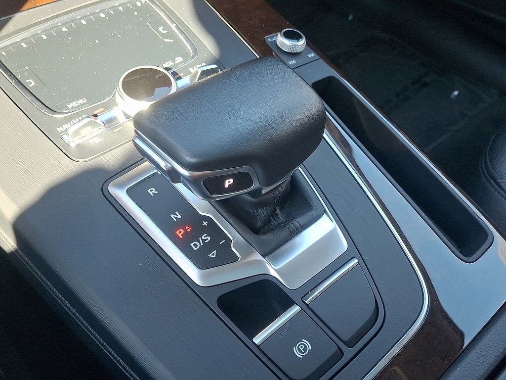 Thumbnail: 2018 Audi Q5 - 15