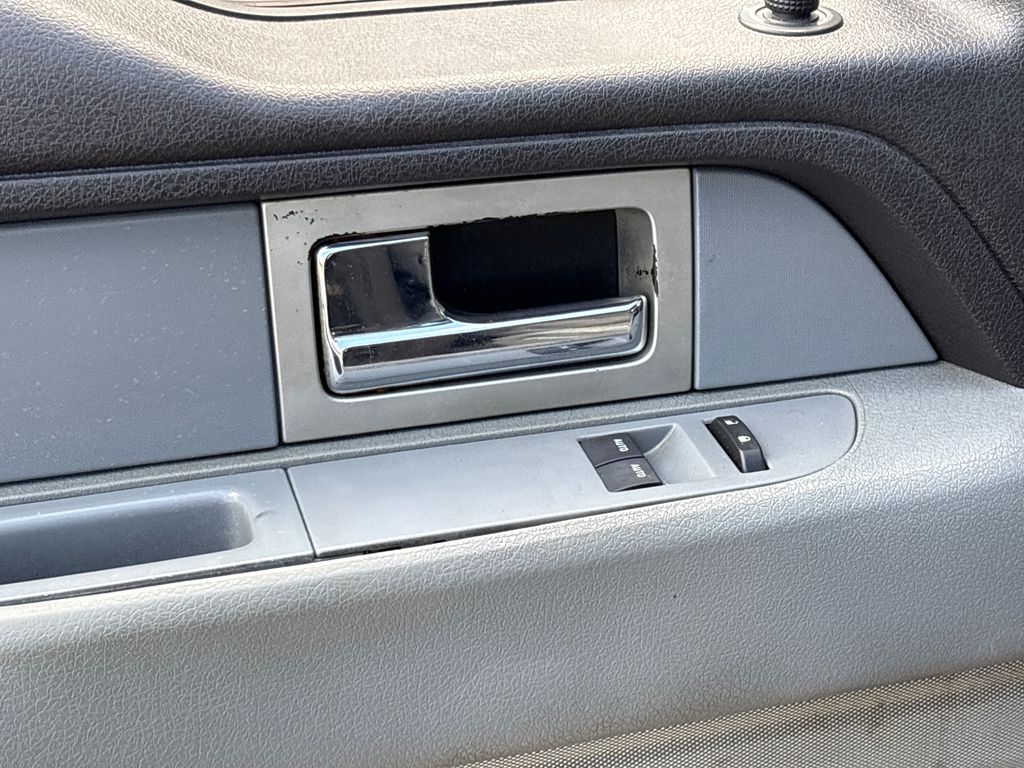 Used 2011 Black Ford XL image 17