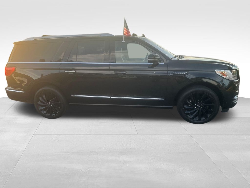 Used 2020 Black Lincoln Reserve image 31