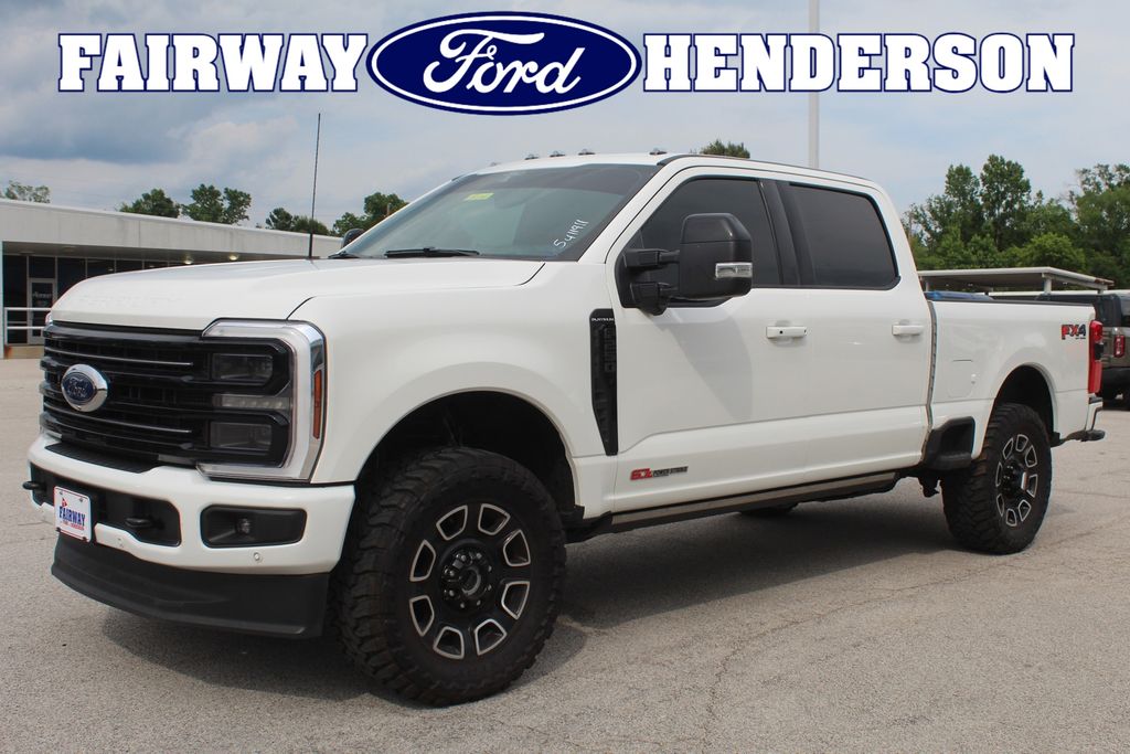 2025 Ford F-250 Super Duty Platinum Crew Cab 4WD