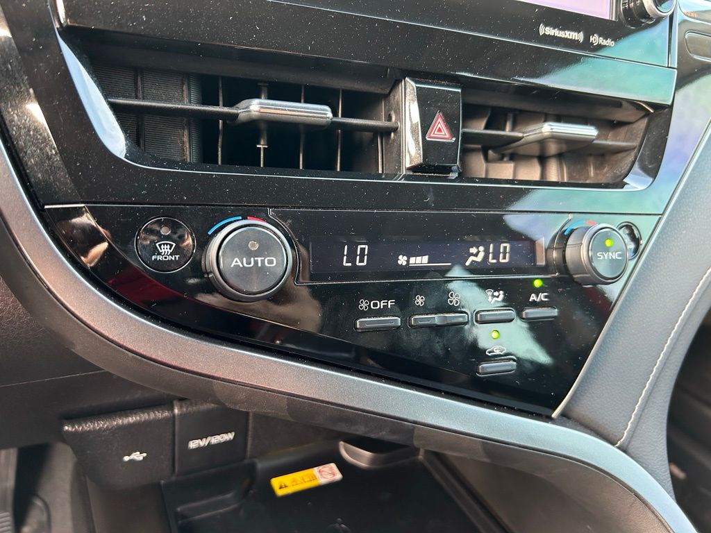 Thumbnail: 2022 Toyota Camry - 25
