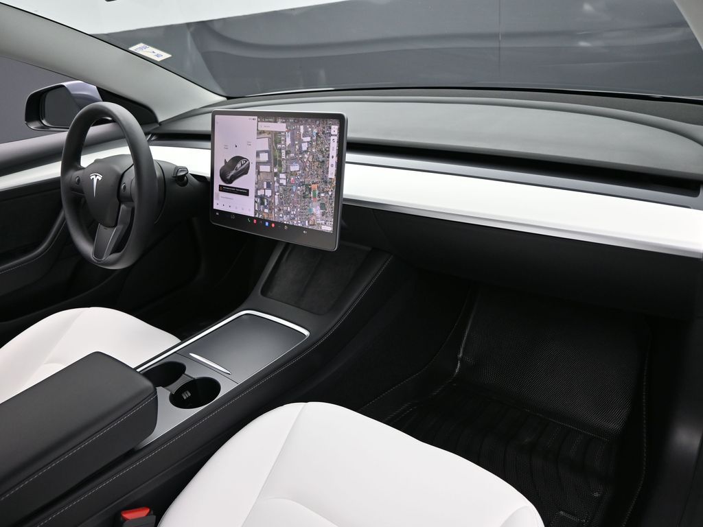 2021 Tesla Model 3 Standard Range Plus Rear-Wheel Drive