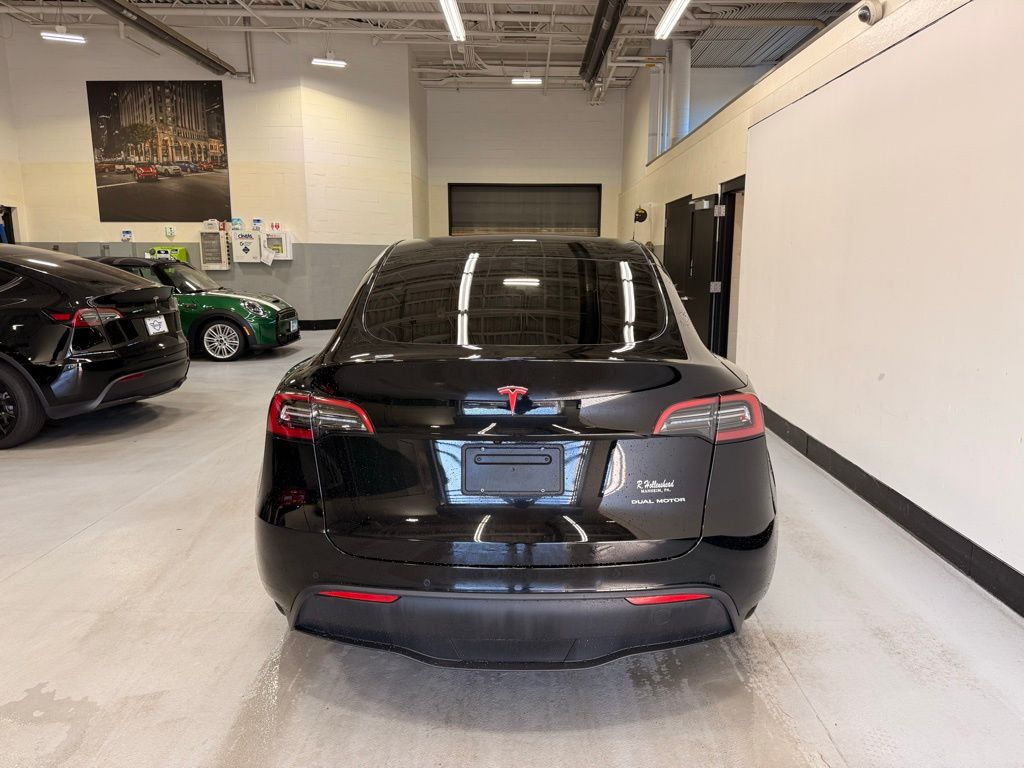 Thumbnail: 2022 Tesla Model Y - 4