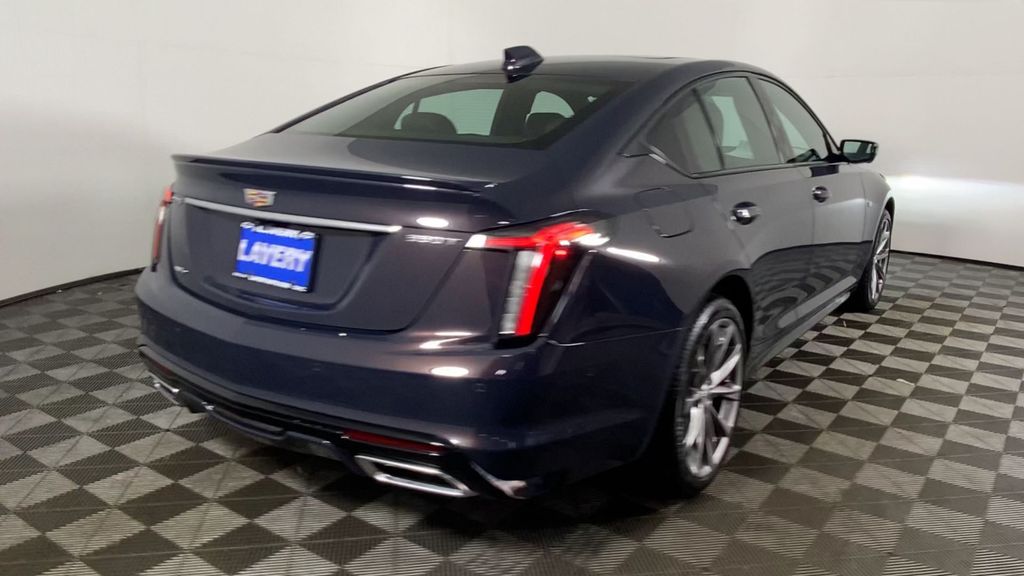 2025 Cadillac CT5 Sport 8