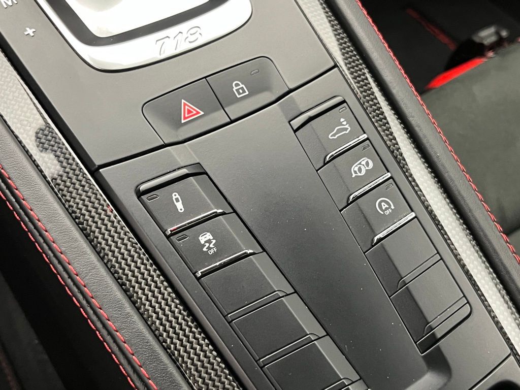 Thumbnail: 2023 Porsche 718 Cayman - 16