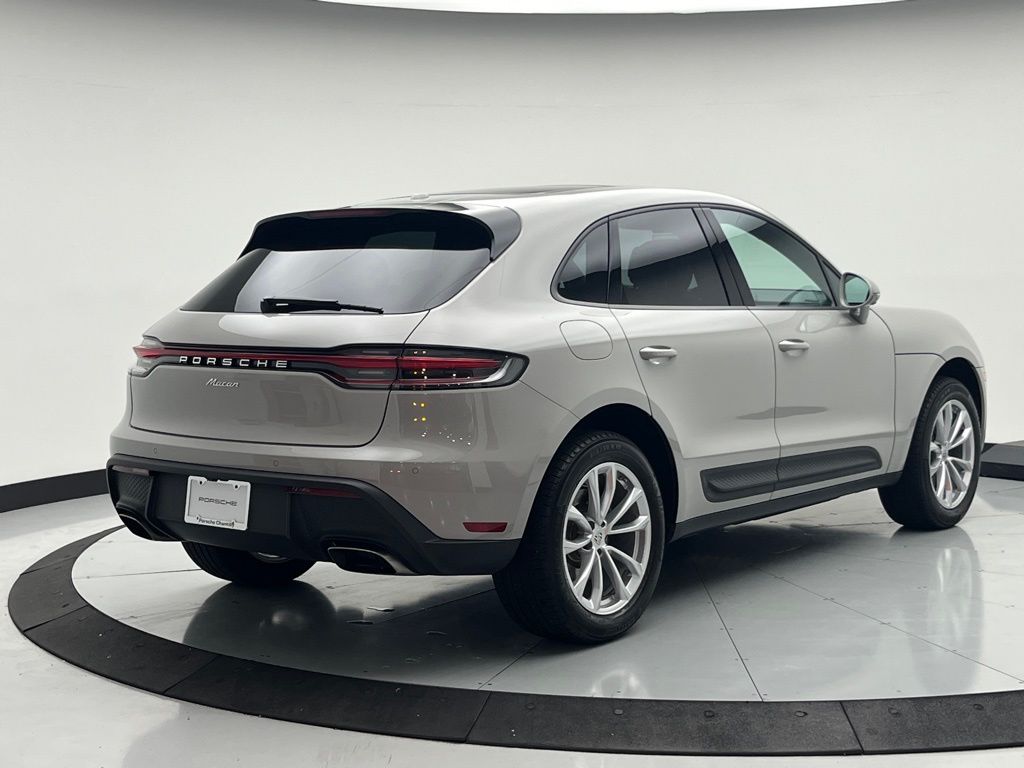 Thumbnail: 2025 Porsche Macan - 7