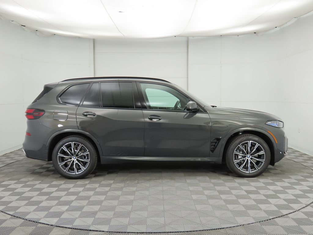 Thumbnail: 2026 BMW X5 - 4