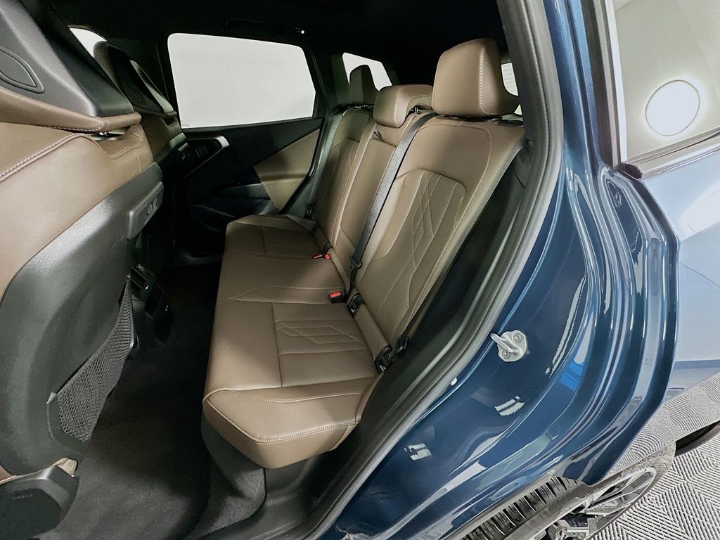 Thumbnail: 2025 BMW X3 - 23