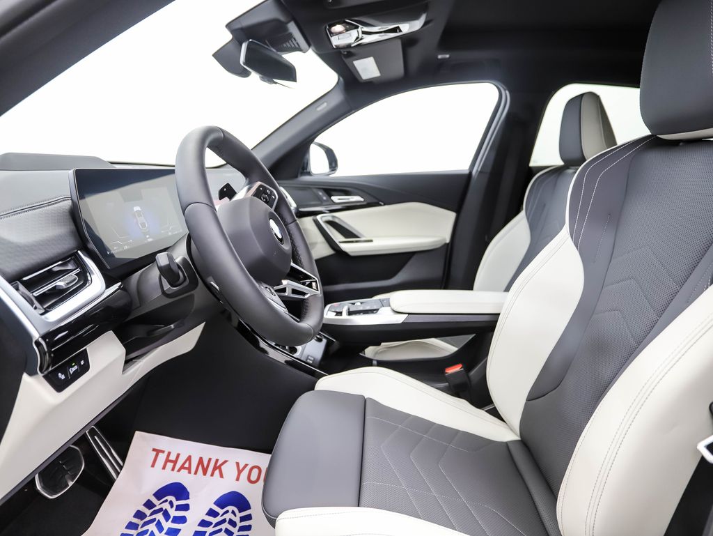 Thumbnail: 2026 BMW X2 - 11