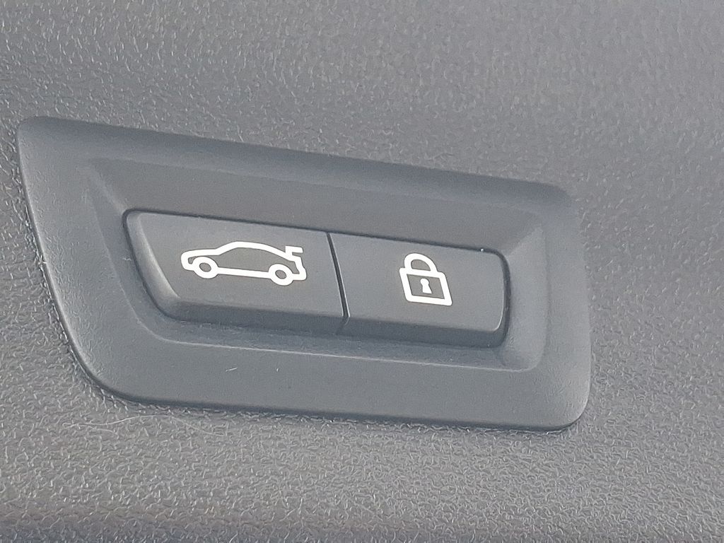 Thumbnail: 2020 BMW X3 - 29